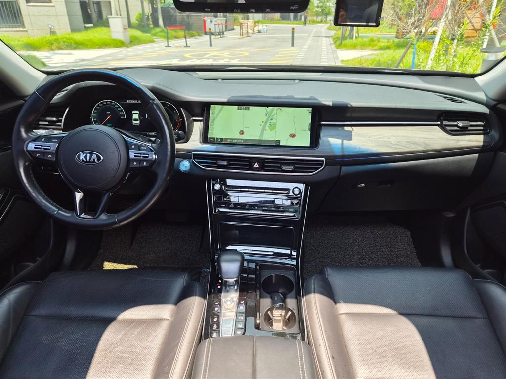 KIA K7 - Vista 8