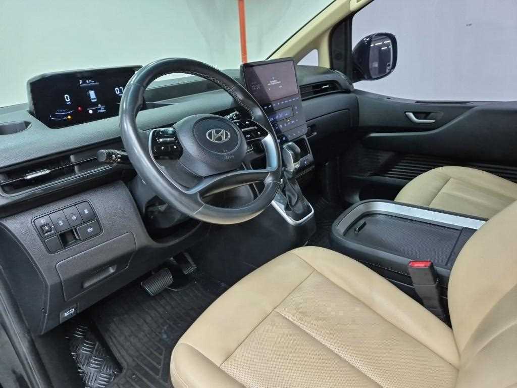 HYUNDAI Staria - Vista 7