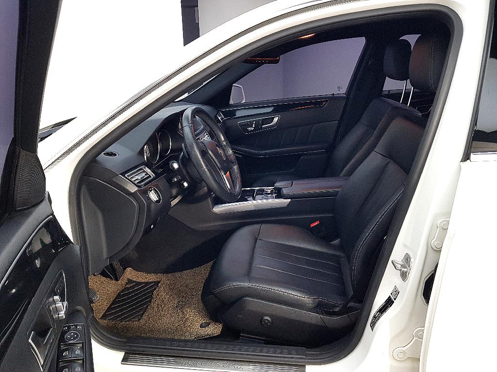 Mercedes Benz E class - Vista 10