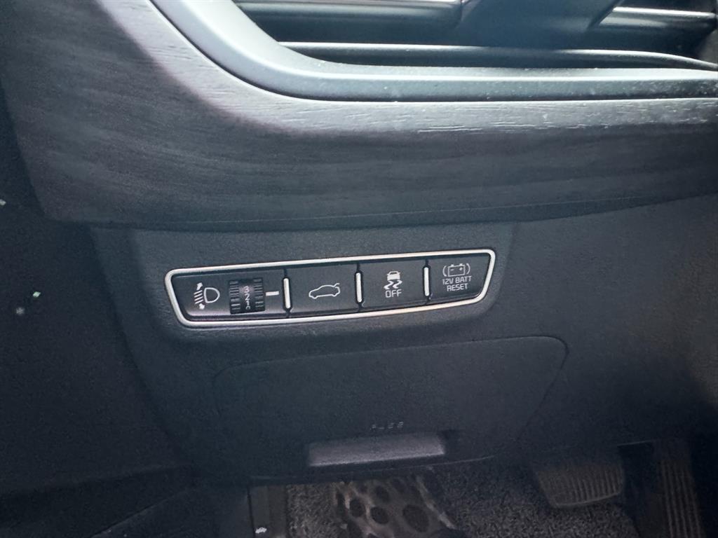 KIA K8 - Vista 3