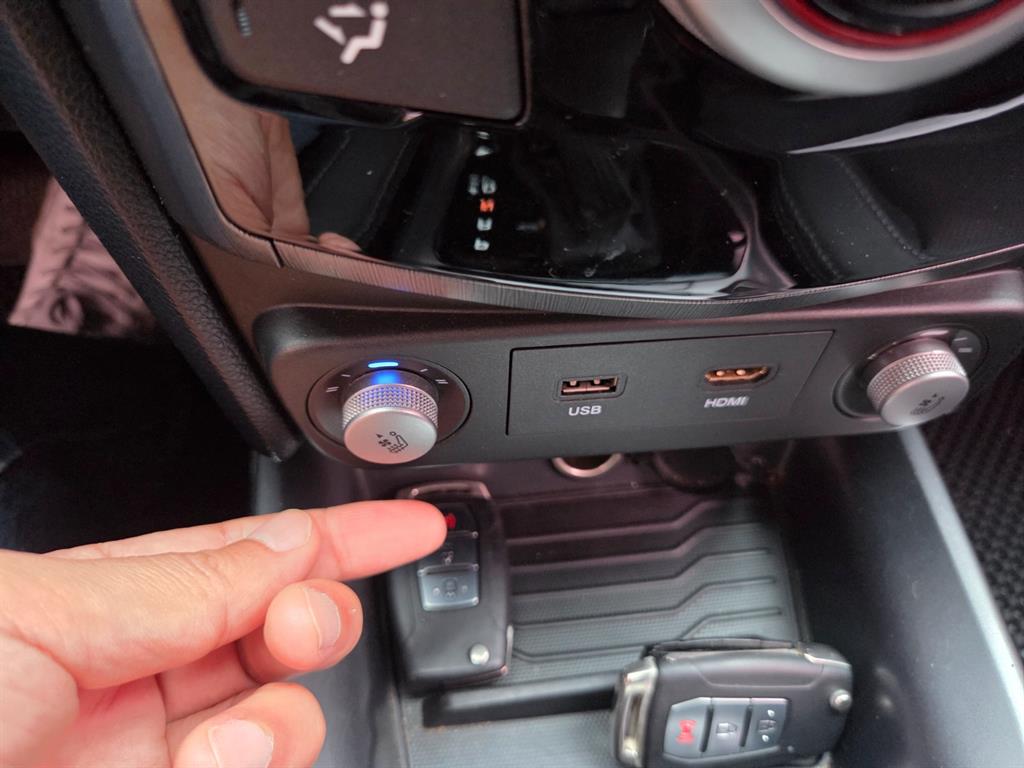 Ssangyong Tivoli - Vista 2