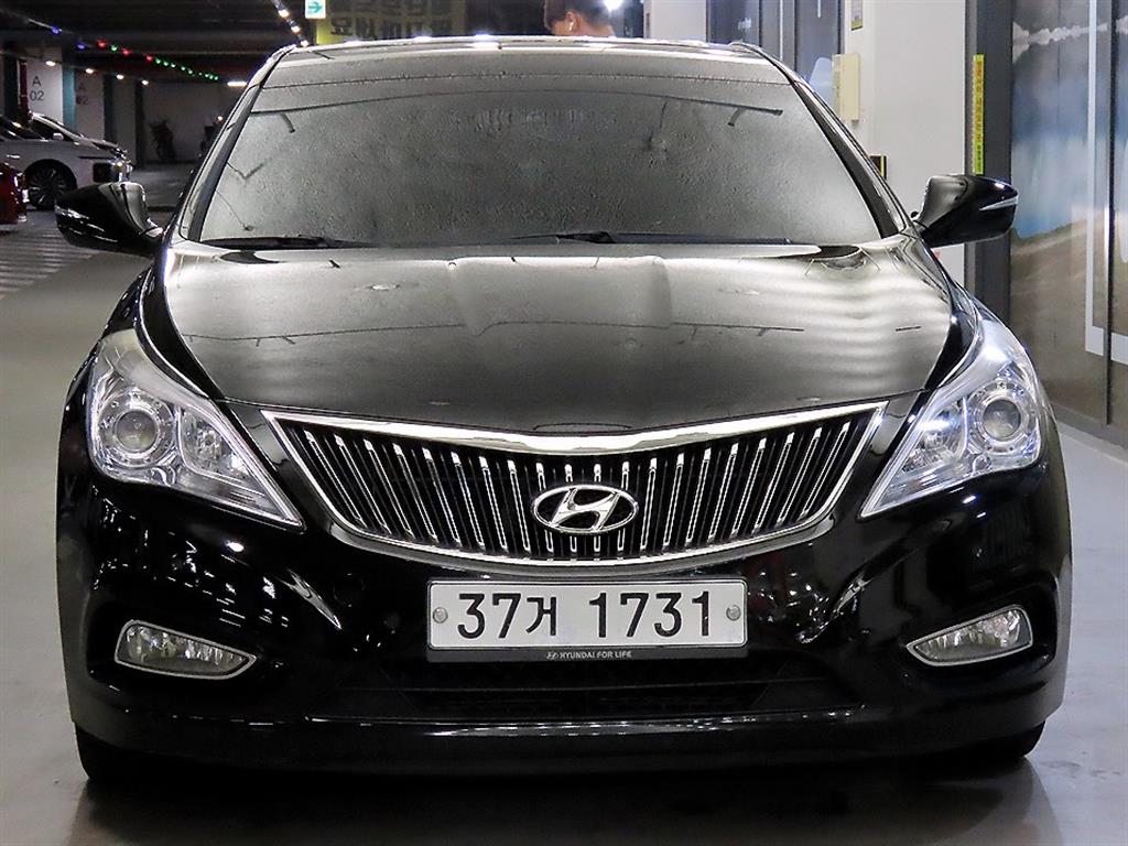 HYUNDAI Grandeur - Vista 2