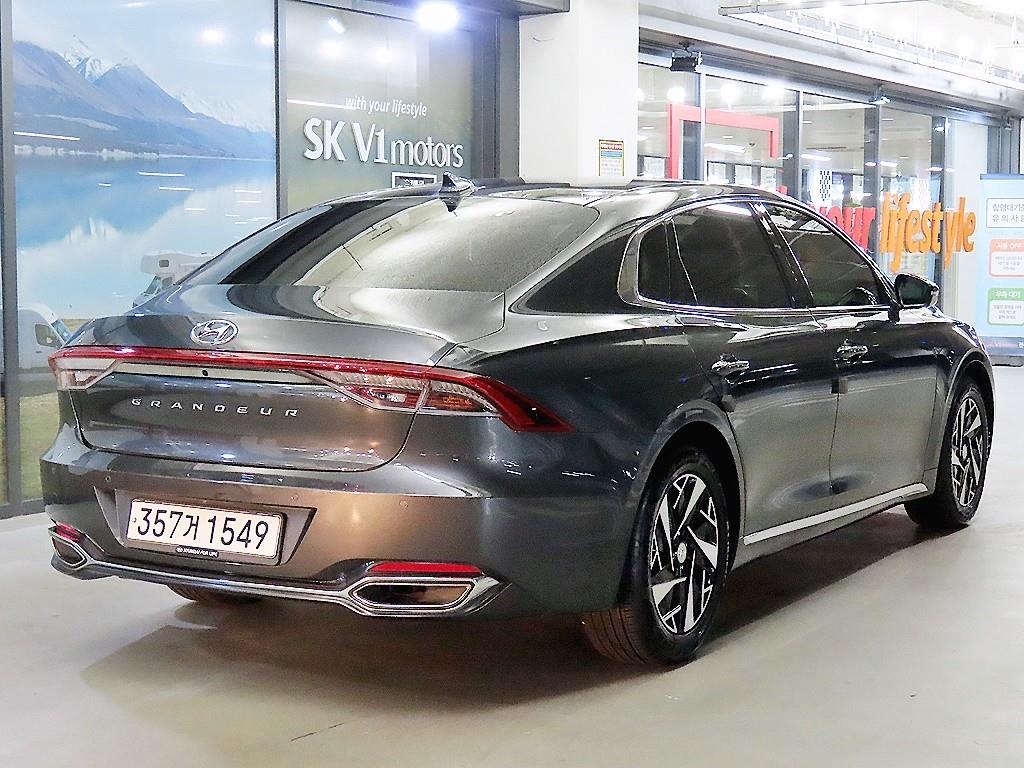 HYUNDAI Grandeur - Vista 4