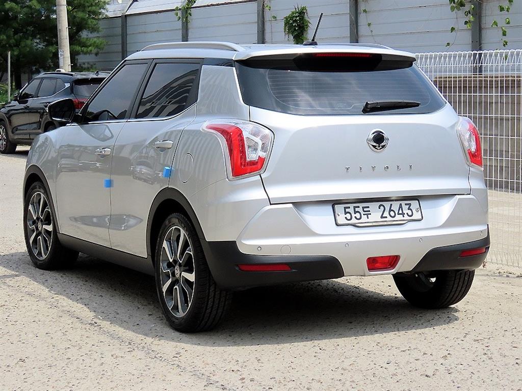 Ssangyong Tivoli - Vista 3
