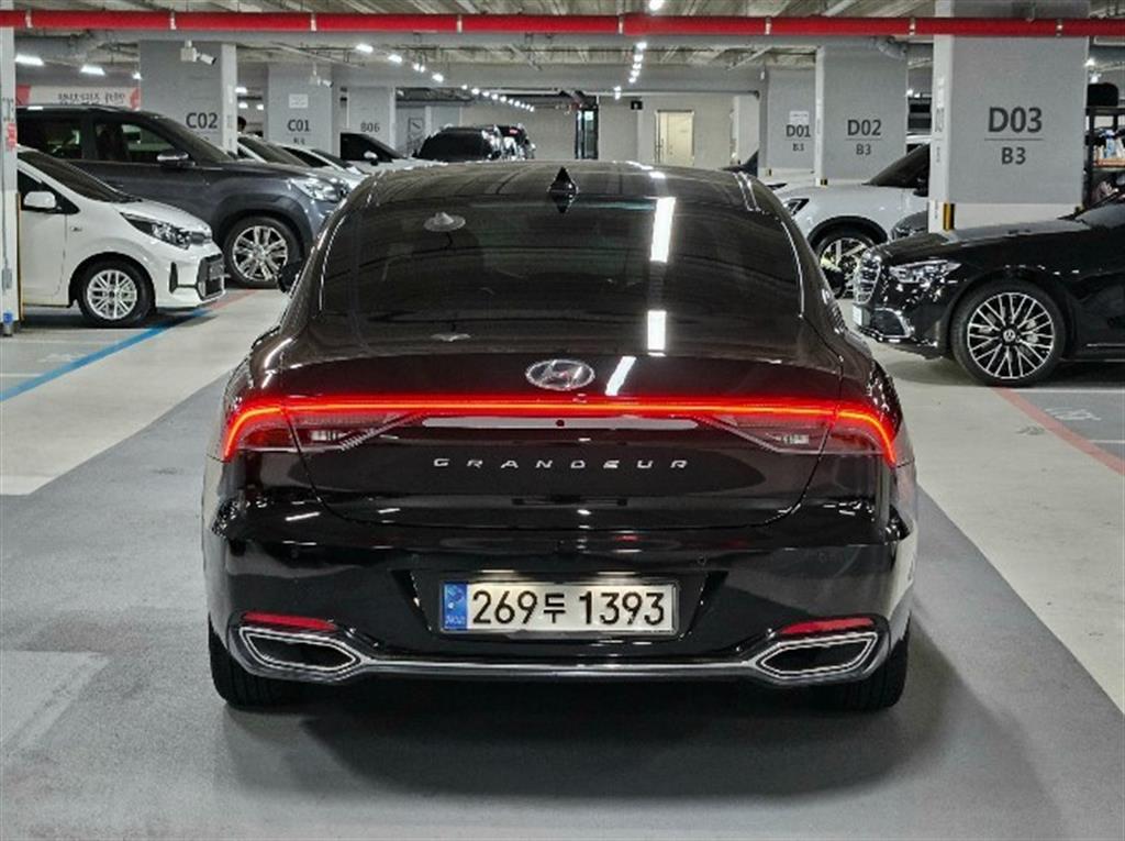 HYUNDAI Grandeur - Vista 2