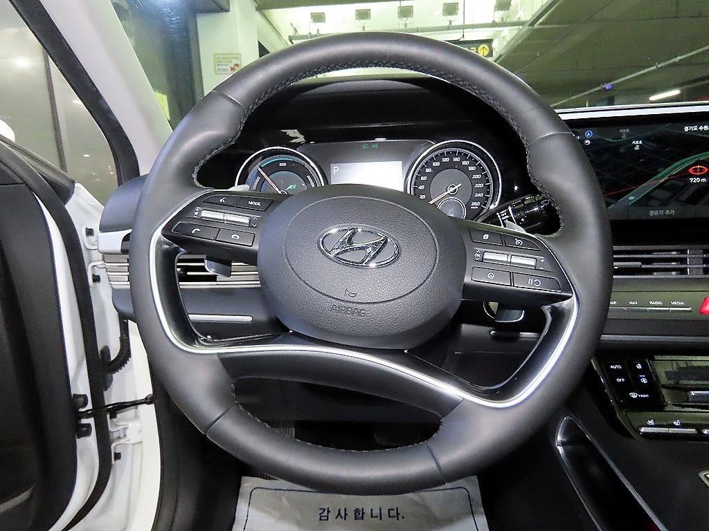 HYUNDAI Grandeur - Vista 8