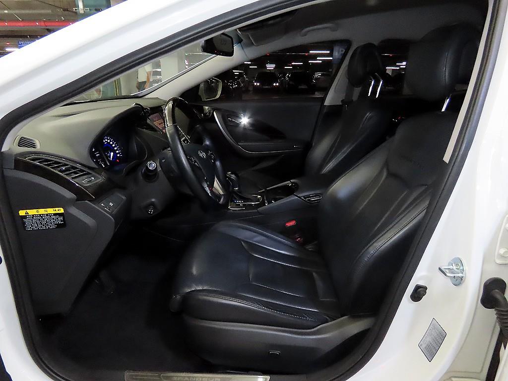 HYUNDAI Grandeur - Vista 6