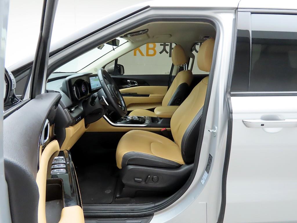 KIA Carnival 2022 Plateado - Importación desde Corea - HF Imports Iquique - Foto 13