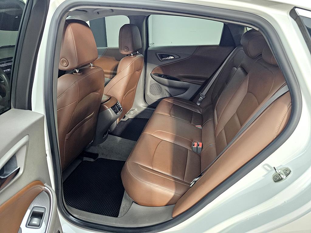 Chevrolet Malibu - Vista 11