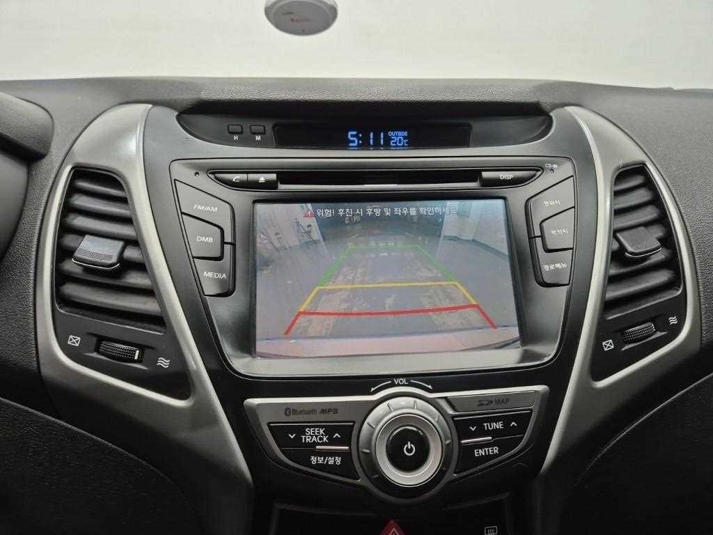 HYUNDAI Avante 2015 Plateado - Importación desde Corea - HF Imports Iquique - Foto 16