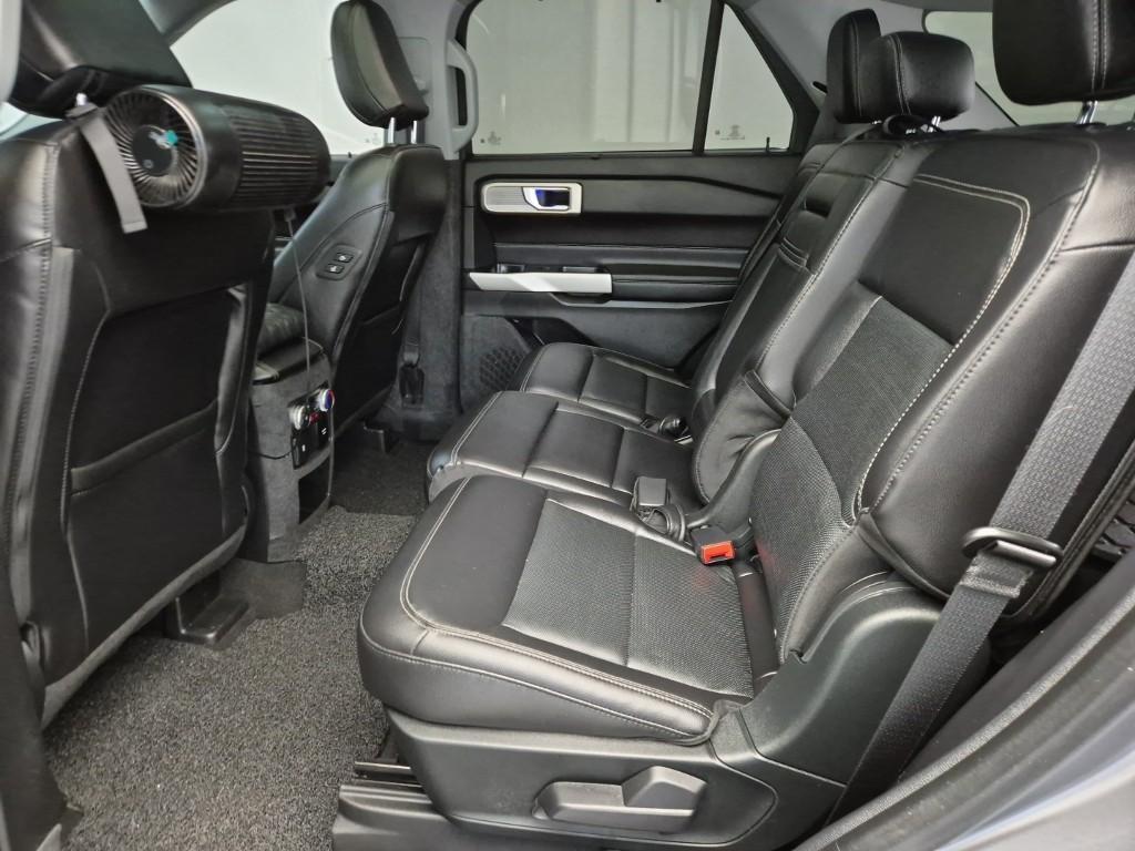Ford Explorer - Vista 9