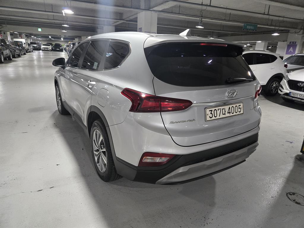 HYUNDAI Santa Fe - Vista 4