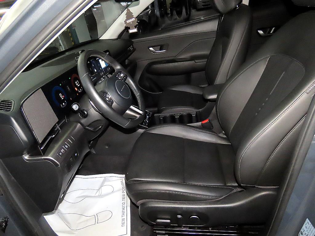 HYUNDAI Kona - Vista 6