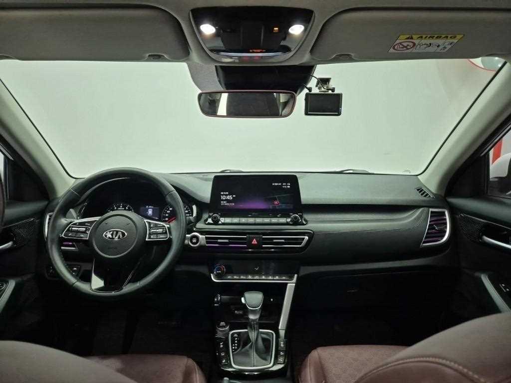 KIA Seltos - Vista 7