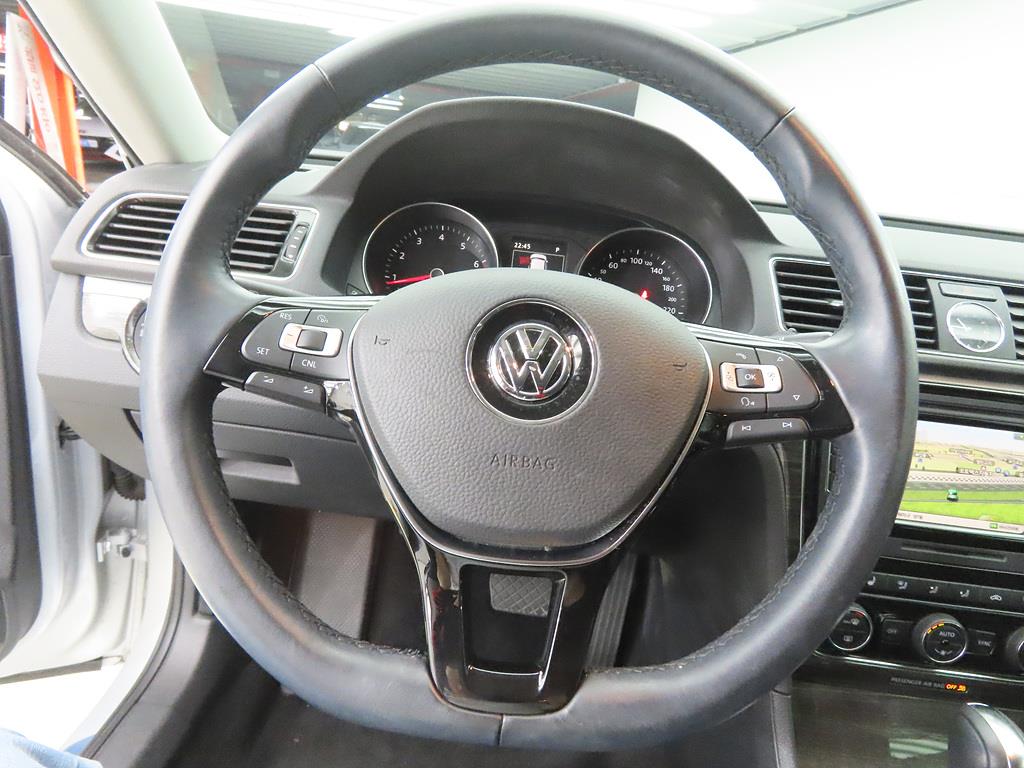 Volkswagen Passat - Vista 8