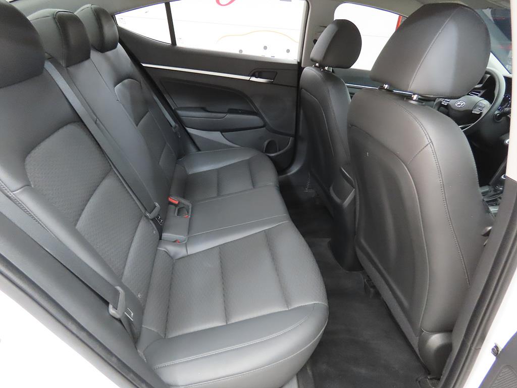 HYUNDAI Avante - Vista 6