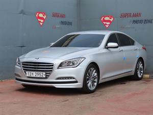 HYUNDAI Genesis - Vista 2