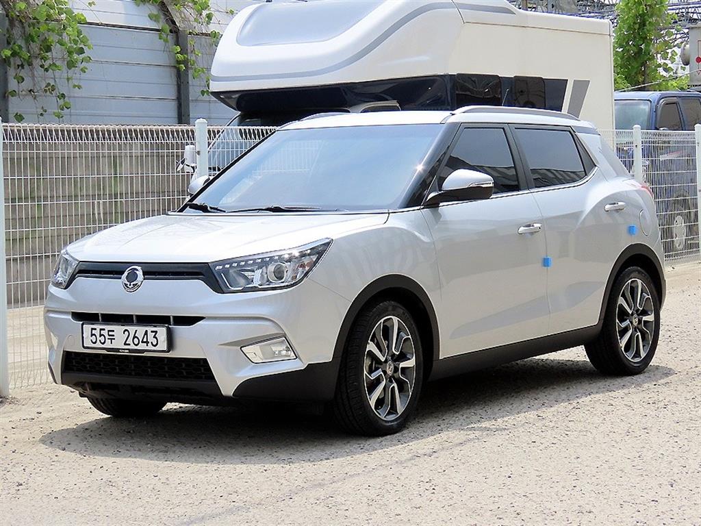 Ssangyong Tivoli - Vista 2