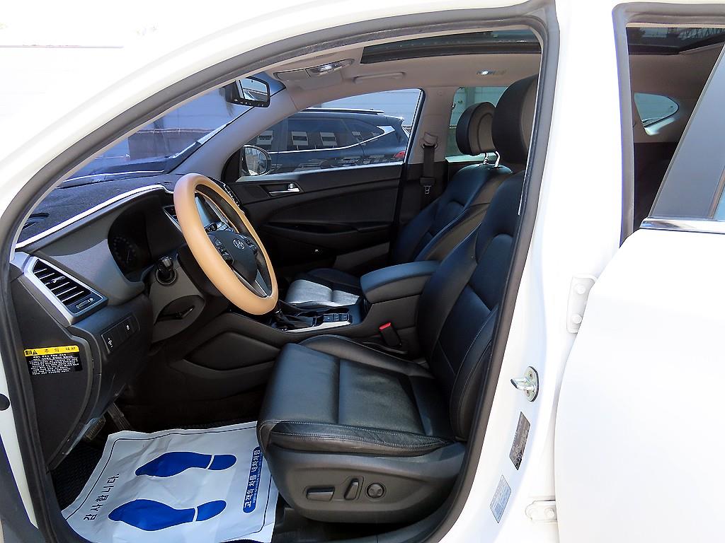 HYUNDAI Tucson - Vista 5
