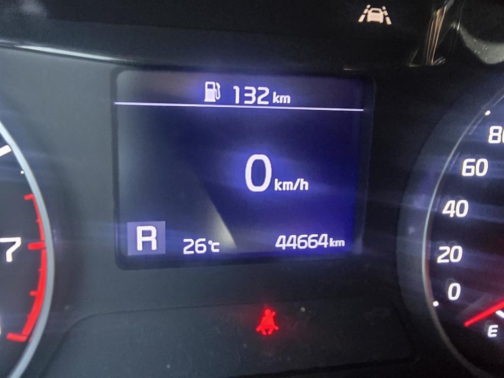 KIA Seltos - Vista 8