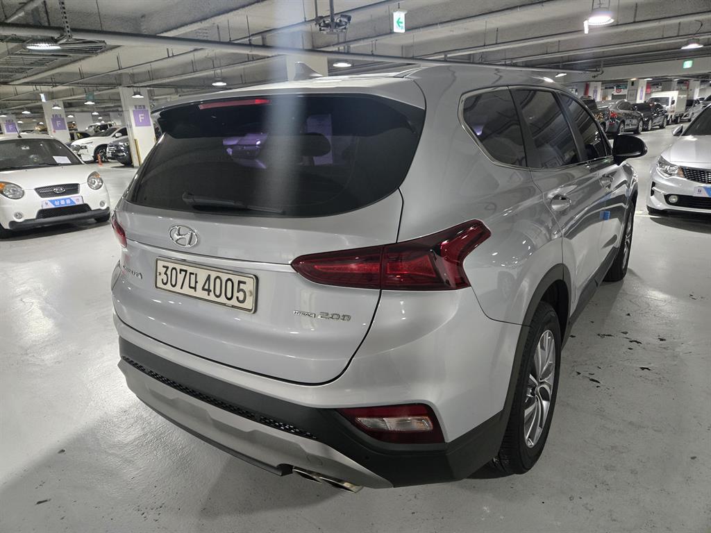 HYUNDAI Santa Fe - Vista 5