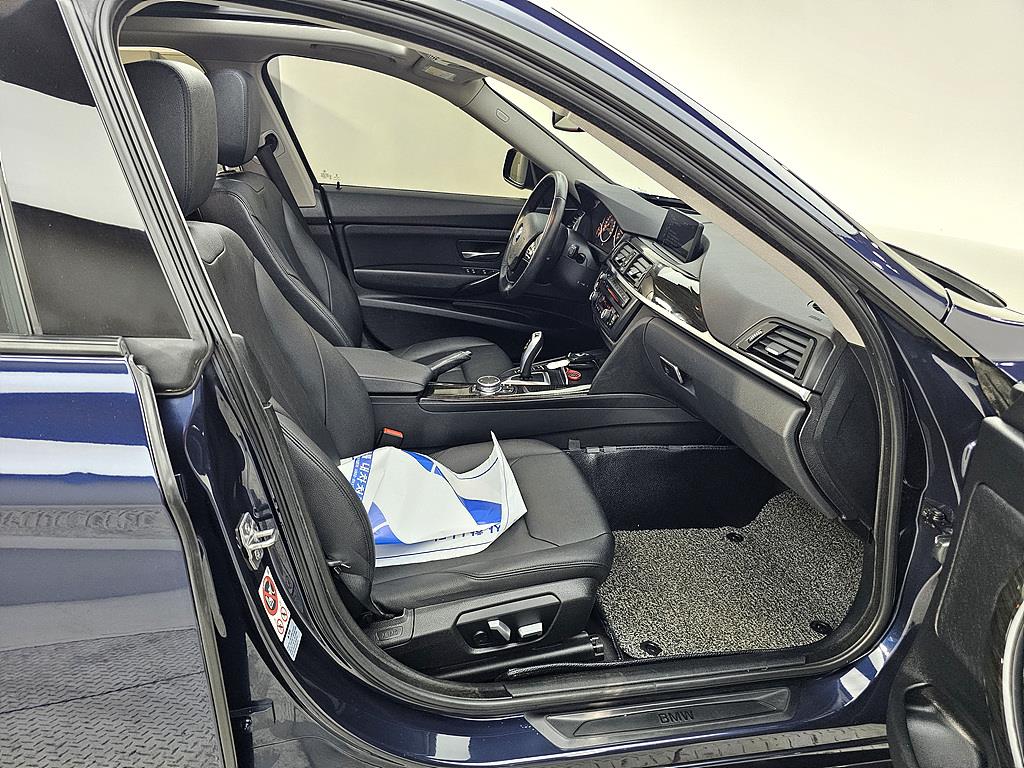 BMW Gran Turismo 2016 Azul - Importación desde Corea - HF Imports Iquique - Foto 13