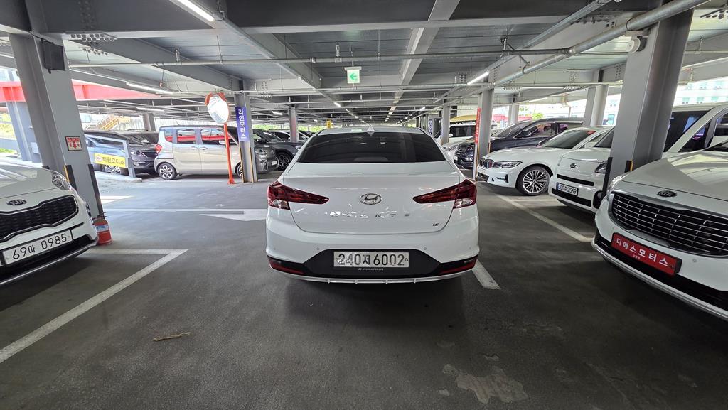HYUNDAI Avante 2019 Blanco - Importación desde Corea - HF Imports Iquique - Foto 19