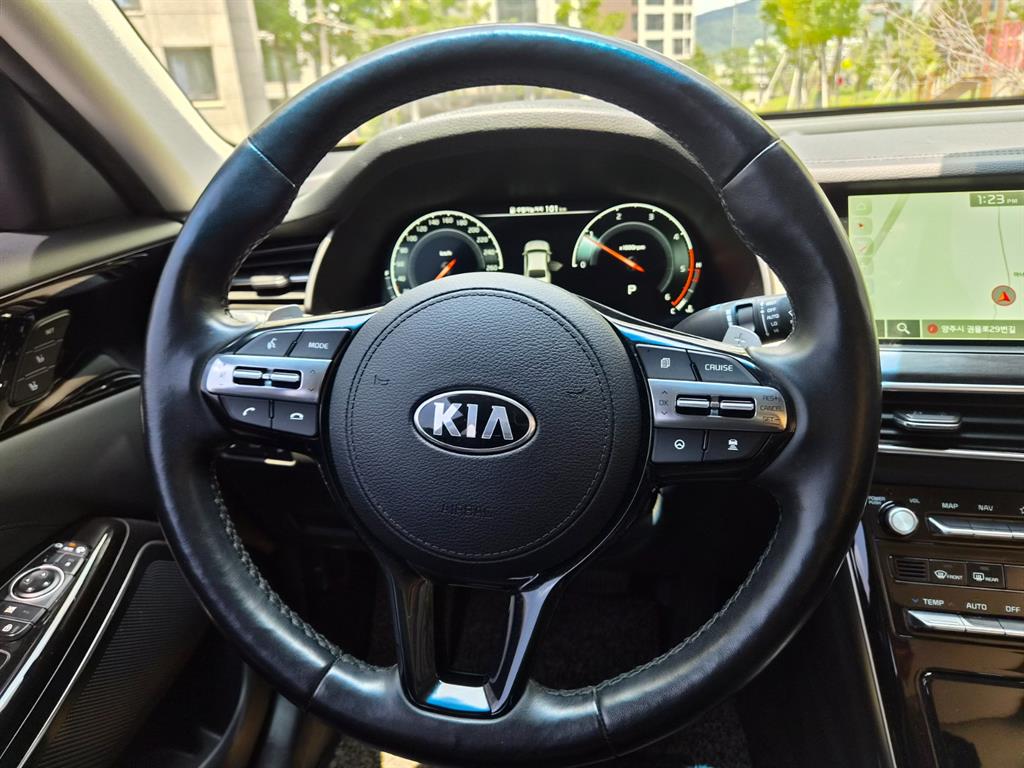 KIA K7 - Vista 12