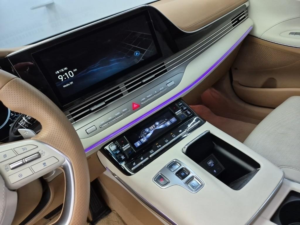 HYUNDAI Grandeur - Vista 12