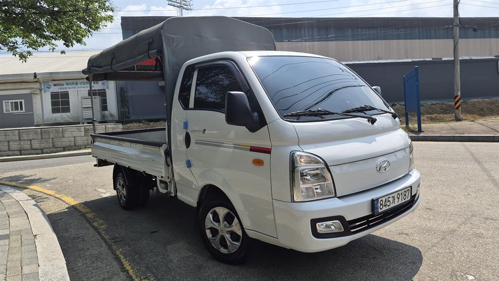 Small Truck Cargo (small) - Vista 2