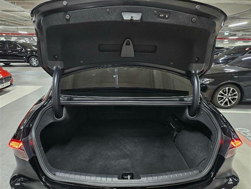 HYUNDAI Grandeur - Vista 7
