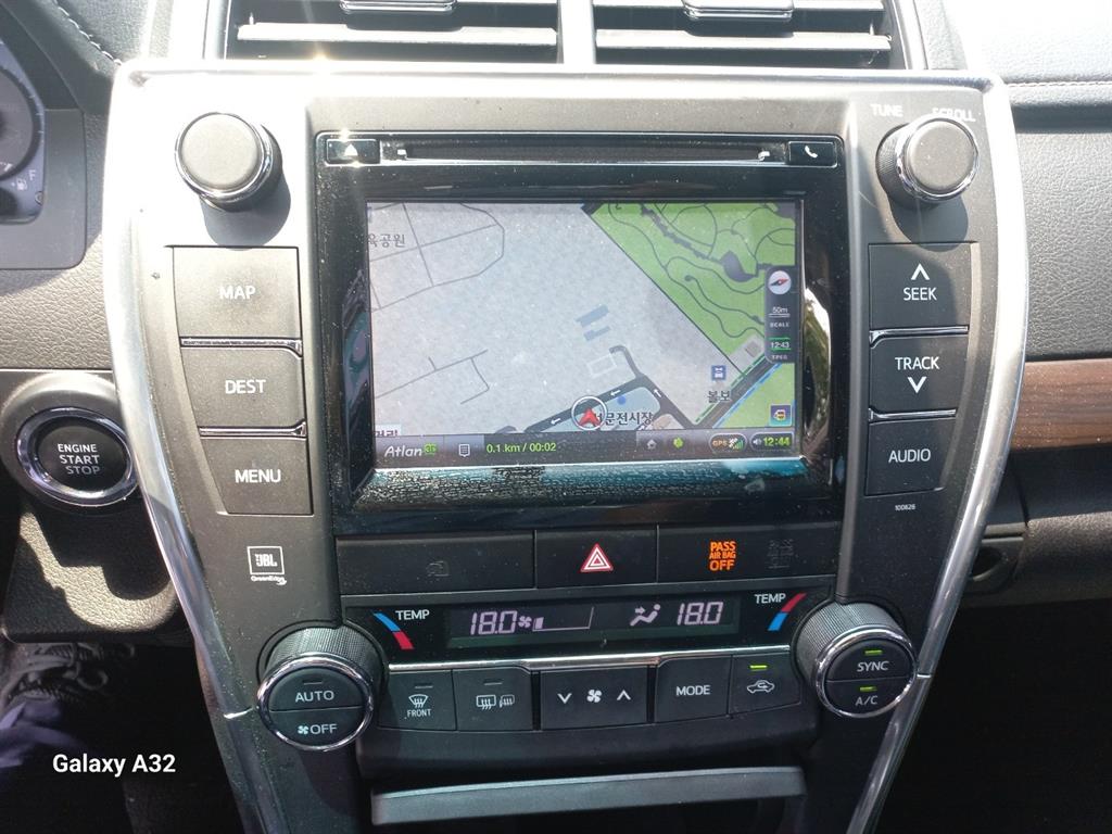Toyota Camry - Vista 10