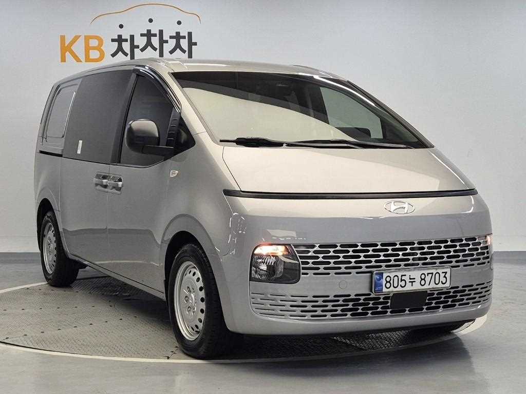 HYUNDAI Staria - Vista 4