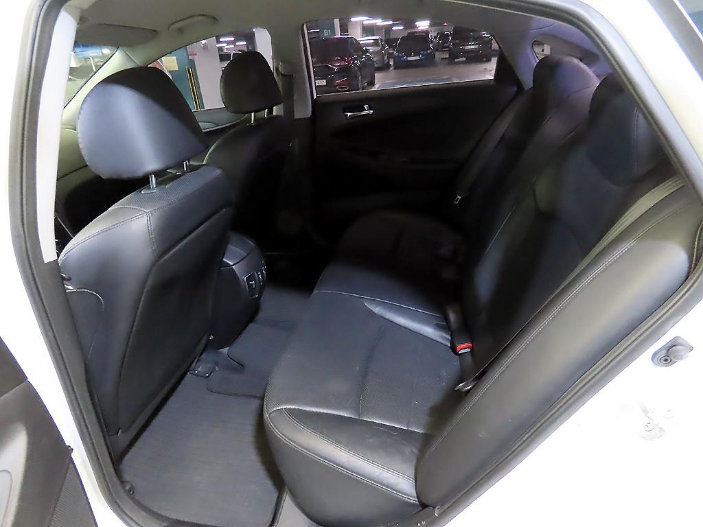 HYUNDAI Sonata - Vista 9