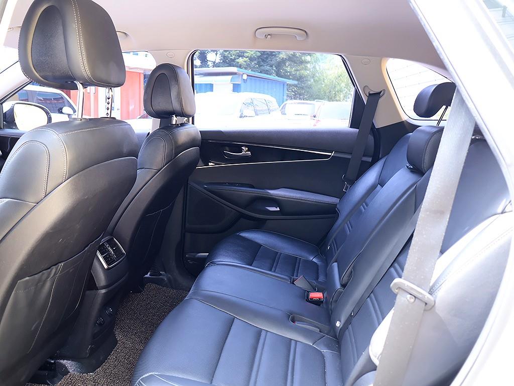 KIA Sorento 2015 Blanco - Importación desde Corea - HF Imports Iquique - Foto 16