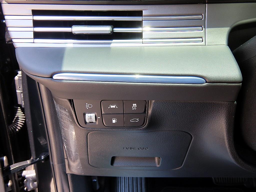 HYUNDAI Grandeur - Vista 12
