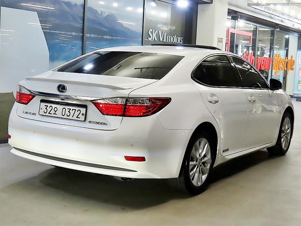 Lexus ES - Vista 4