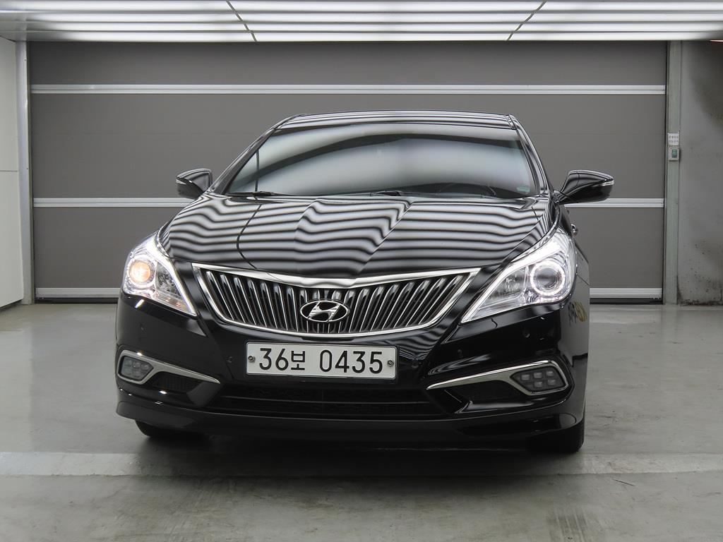 HYUNDAI Grandeur - Vista 2