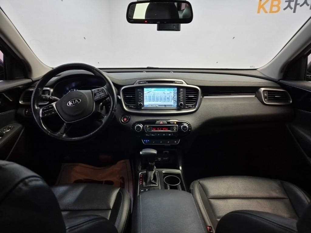 KIA Sorento - Vista 9