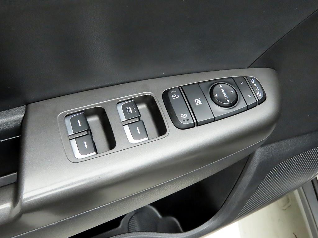 KIA Sportage - Vista 11