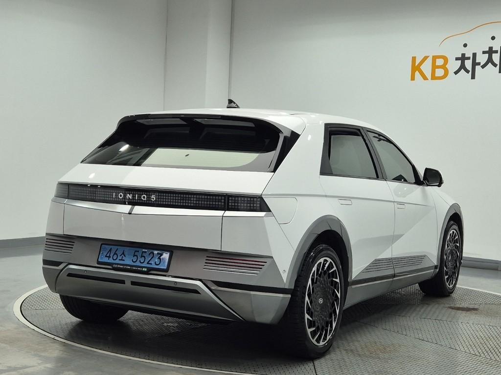 HYUNDAI Ioniq 5 - Vista 3
