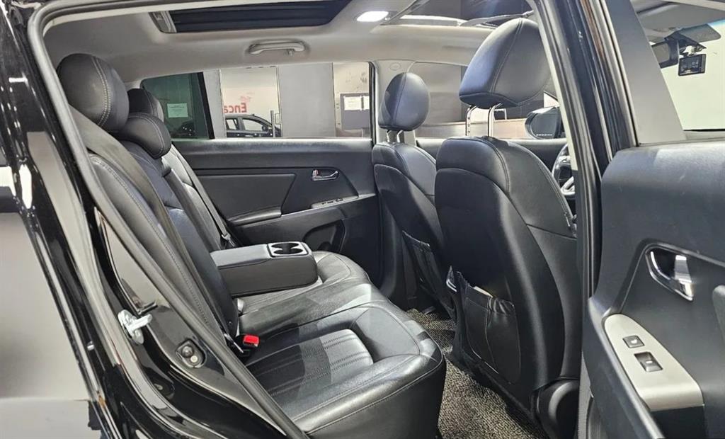 KIA Sportage - Vista 11
