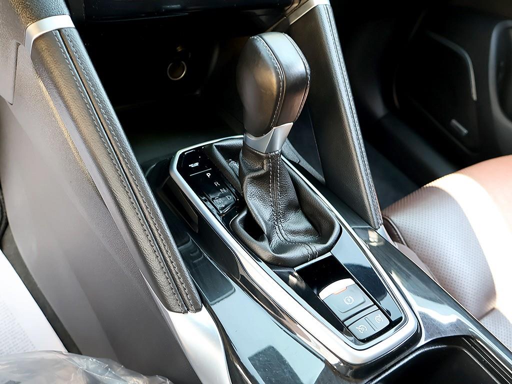 SAMSUNG QM6 2017 Blanco - Importación desde Corea - HF Imports Iquique - Foto 7