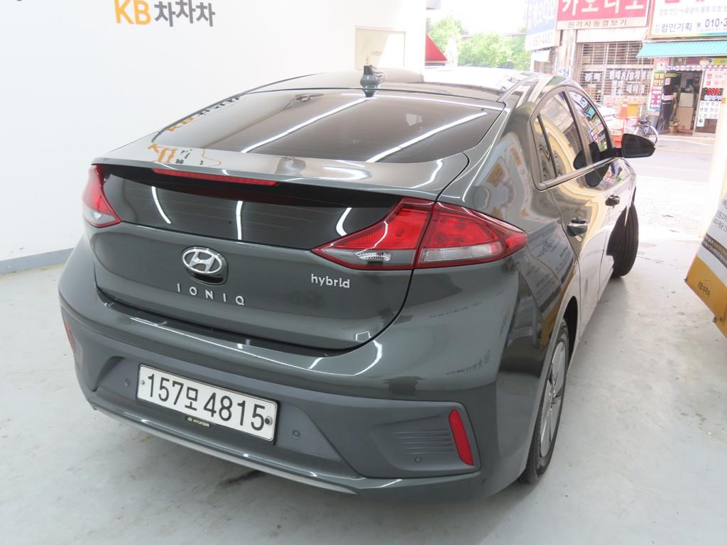 HYUNDAI Ioniq - Vista 3