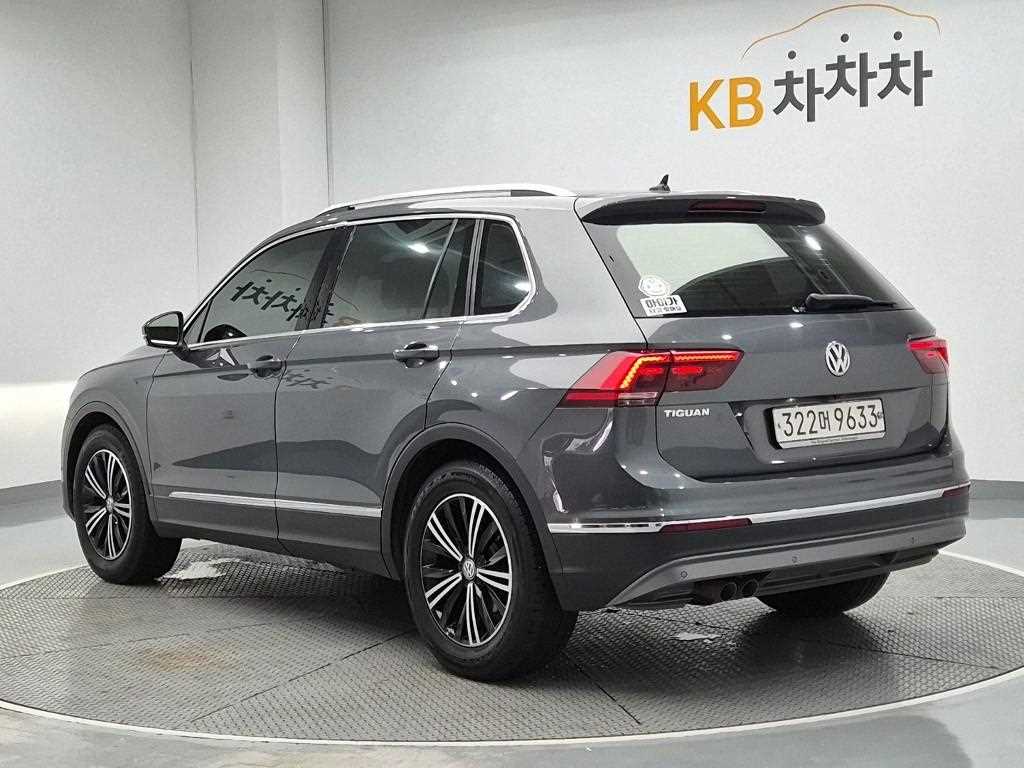 Volkswagen Tiguan - Vista 2