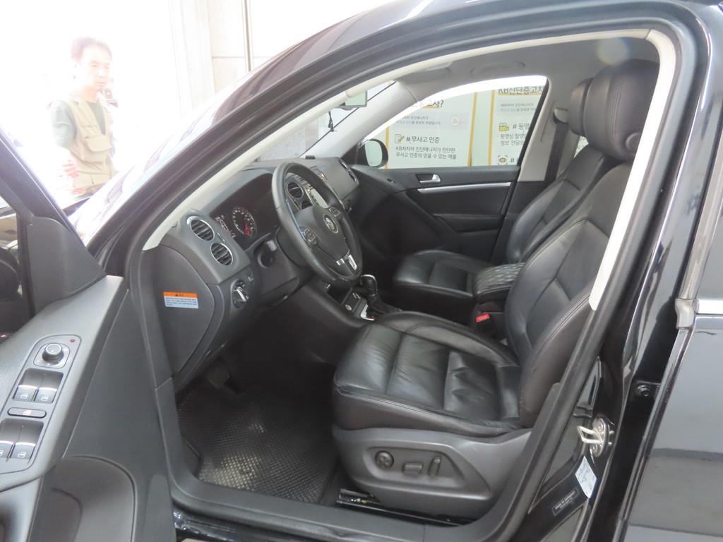 Volkswagen Tiguan - Vista 5
