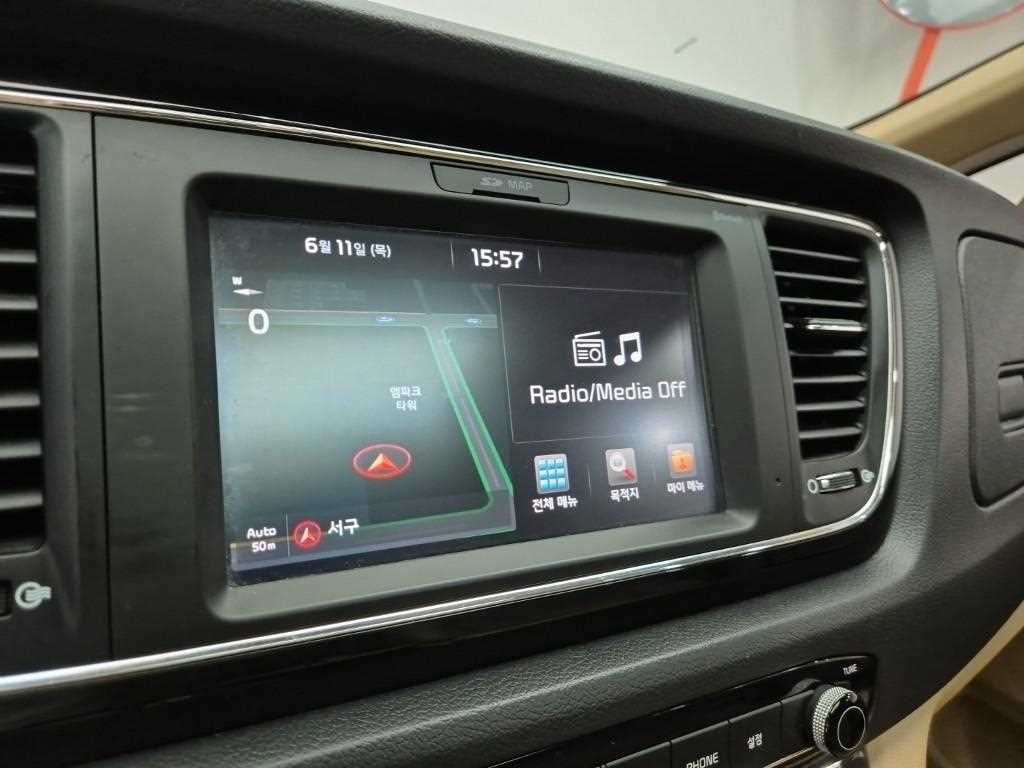 KIA Carnival 2016 Negro - Importación desde Corea - HF Imports Iquique - Foto 16