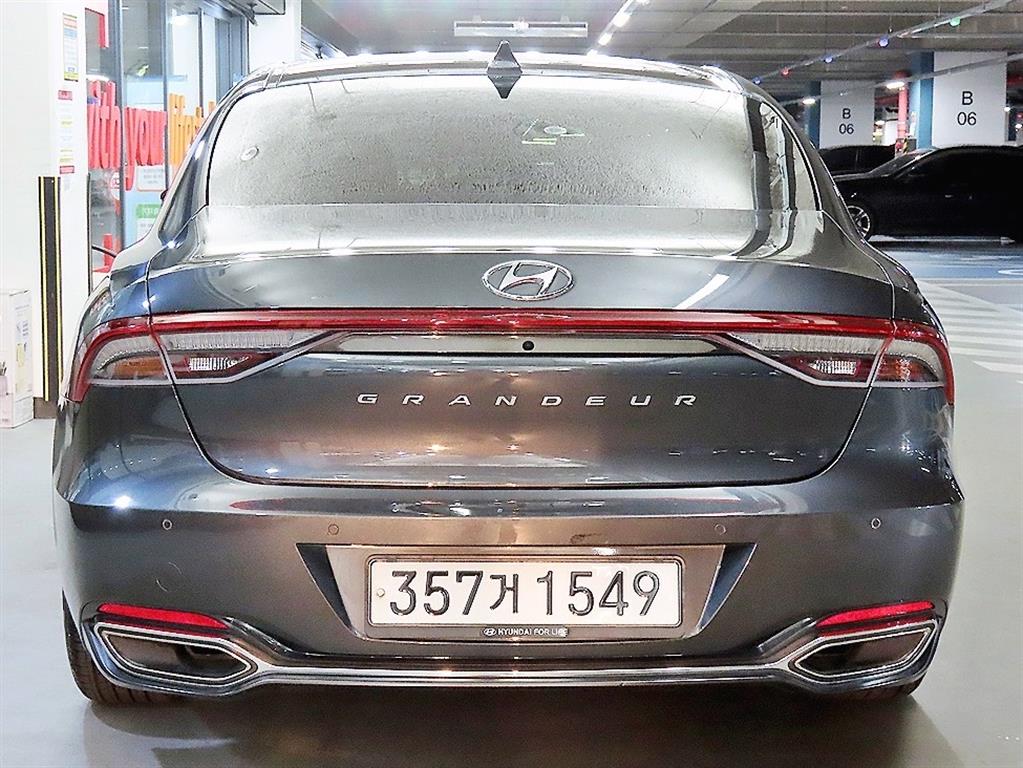 HYUNDAI Grandeur - Vista 5