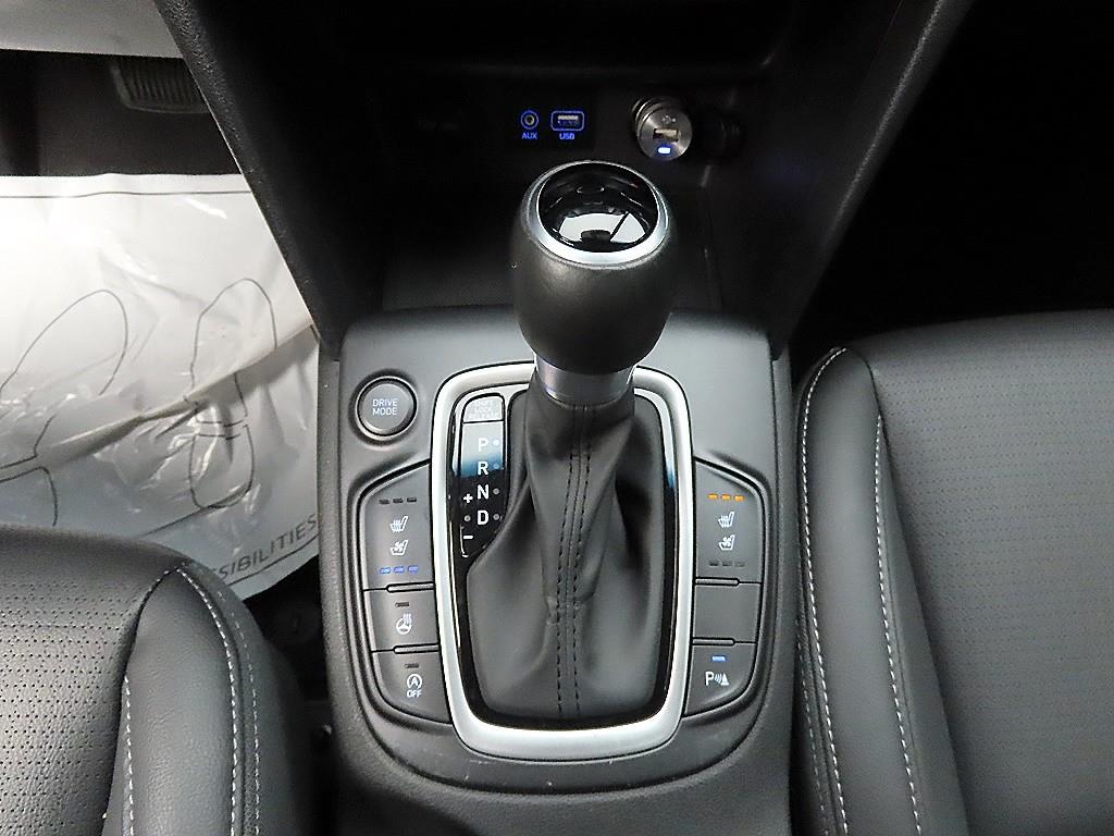 HYUNDAI Kona - Vista 10