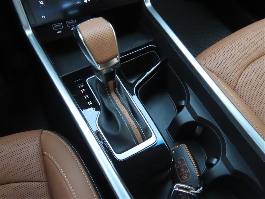 Ssangyong Torres - Vista 8